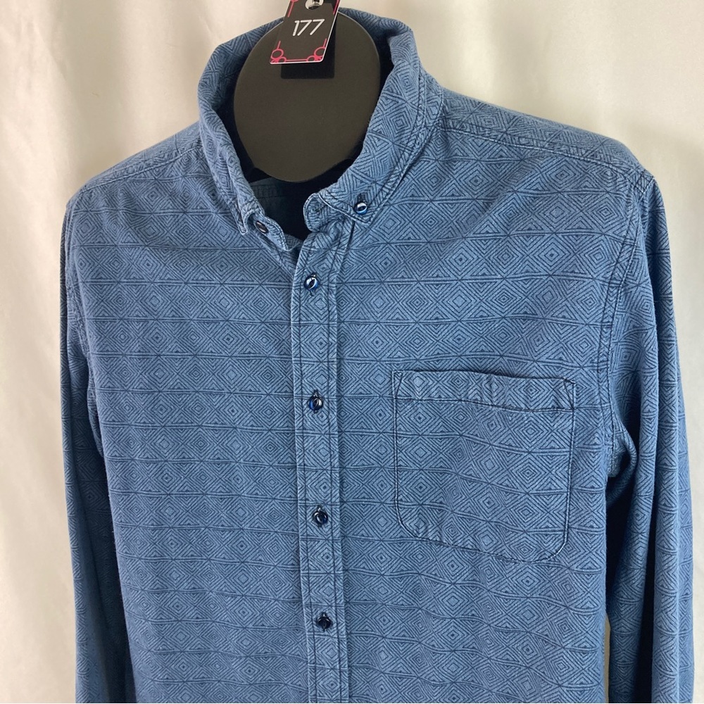 BLUE on Blue Geometric Design Button-up Shirt by Morse Code 100% Cotton - Picture 5 of 10